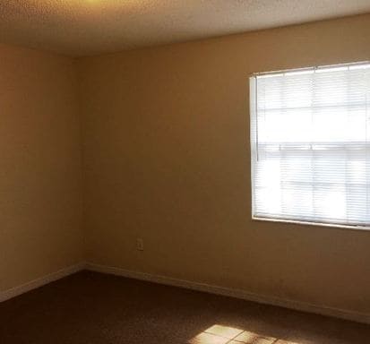 Building Photo - 2831 Villa Woods Cir
