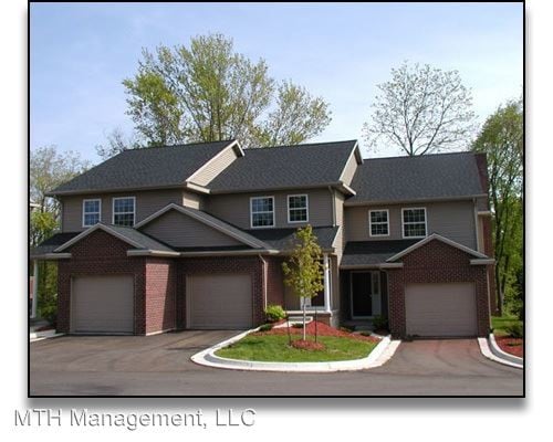 Building Photo - 225-239 S Bridge St