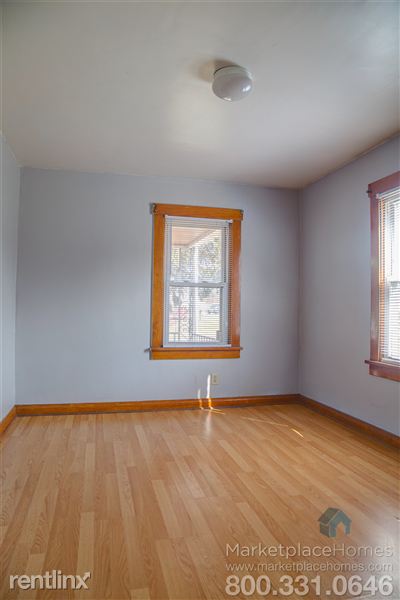 Building Photo - 340 7th Ave