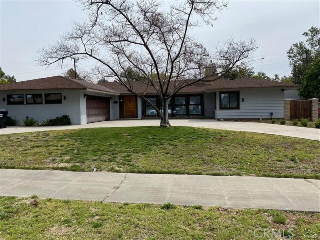 Building Photo - 3055 Broadmoor Blvd