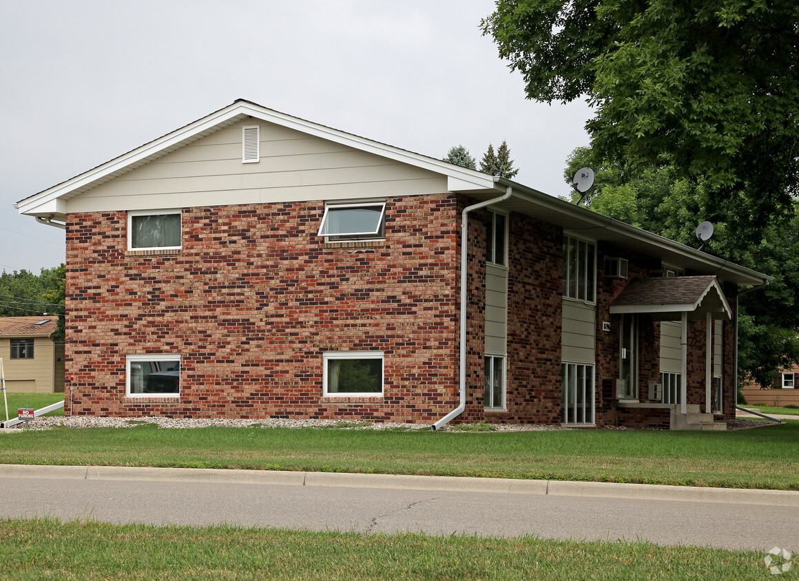 Building Photo - 8196 Petunia