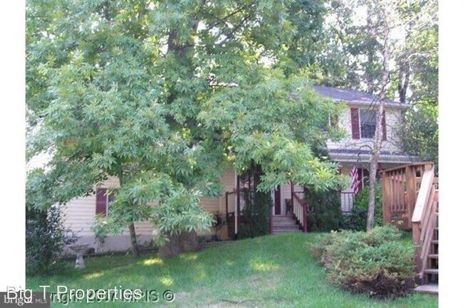 Building Photo - 555 Rockbridge Dr SE