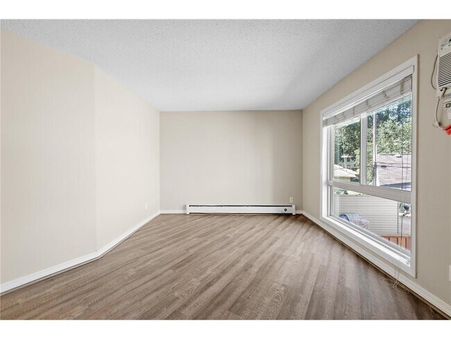 Building Photo - 3540 Hennepin Ave S