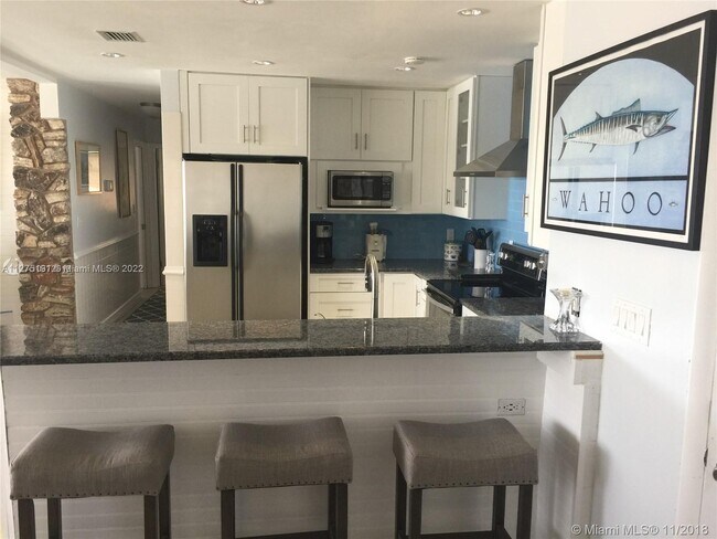 Foto del edificio - 333 E 24th St