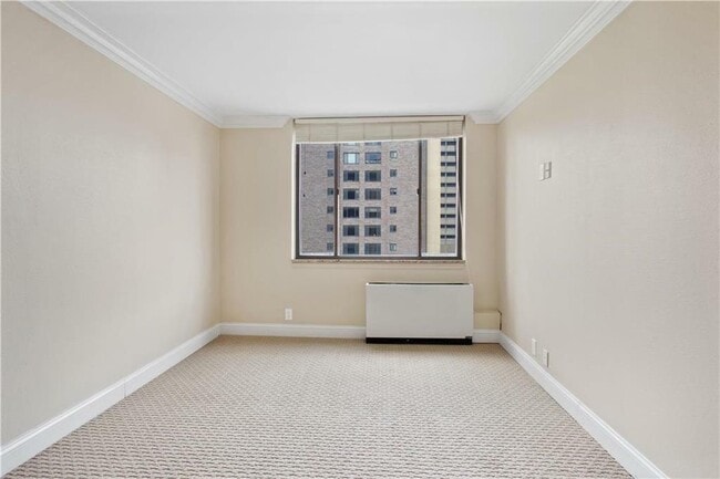 Foto del edificio - 700 E 8th St