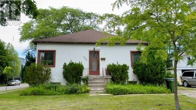 Building Photo - 258 Bogert Ave