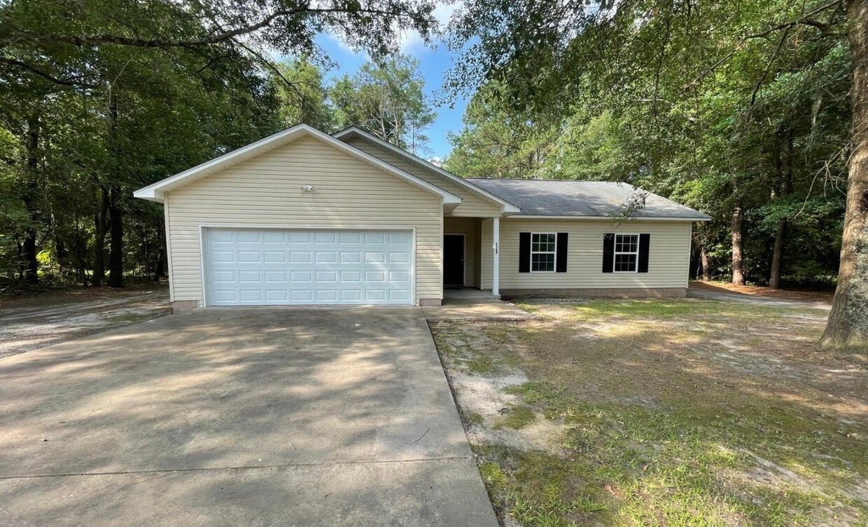 1046 Phillips Rd, Ludowici, GA 31316 House Rental in Ludowici, GA