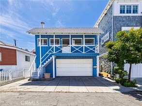 Building Photo - 468 27th St