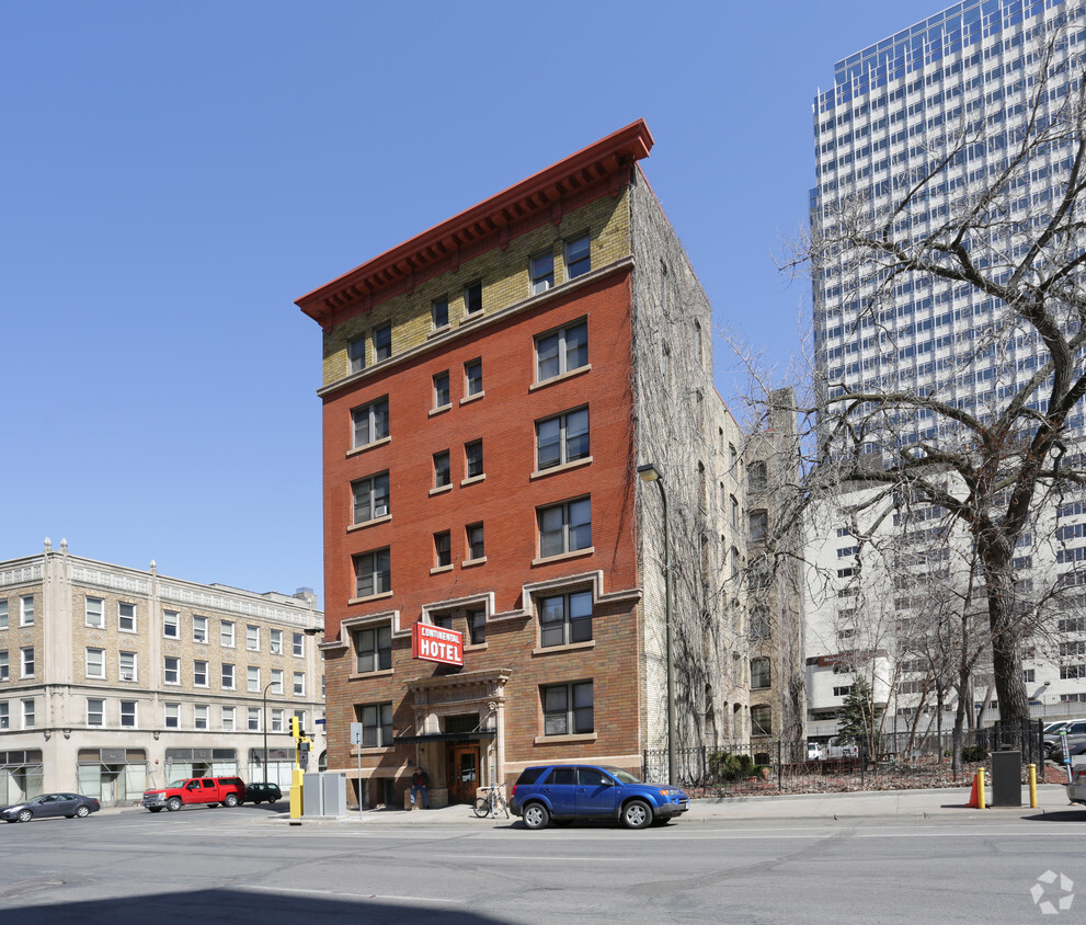 Building Photo - The Continental