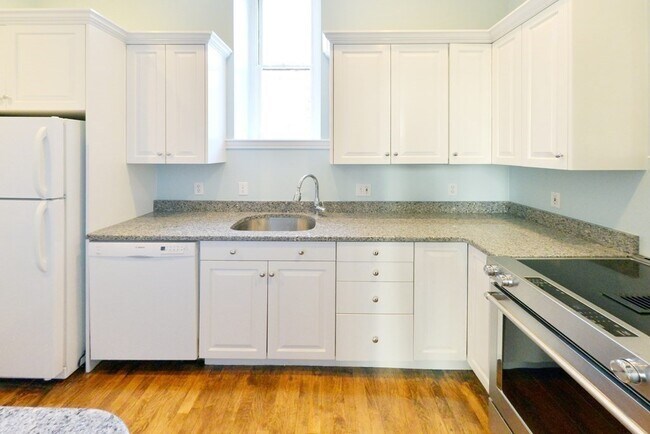 Building Photo - 71 Mount Vernon St