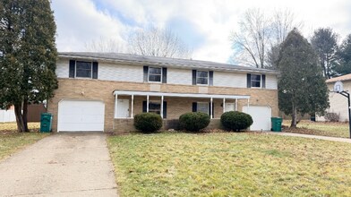 Building Photo - 7800 Heatherview St NW