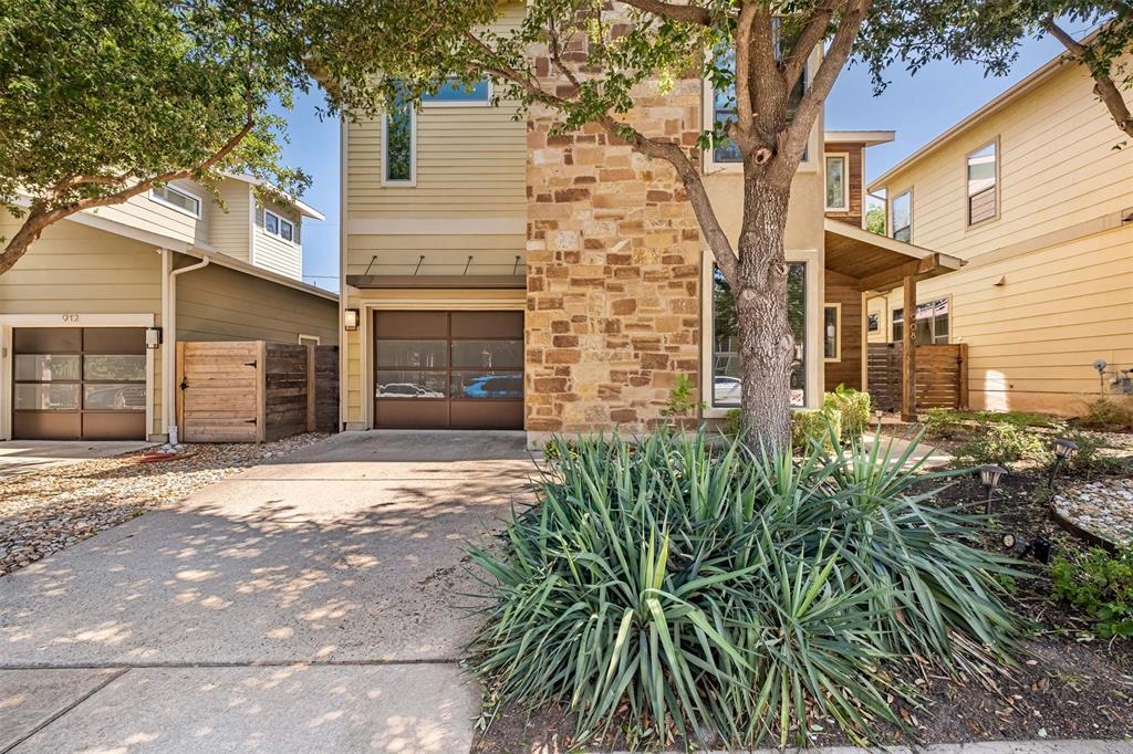 Foto principal - 908 Freewater Ln