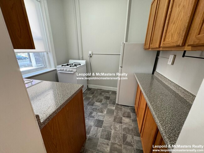 Foto del edificio - 164 Gardner St