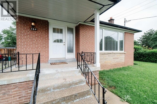 Building Photo - 544 Sandmere Pl