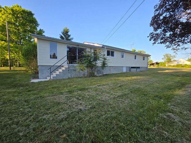 Building Photo - 295 Bilbrey Rd