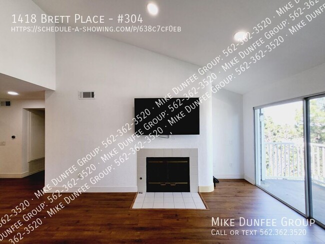 Building Photo - 1418 Brett Pl