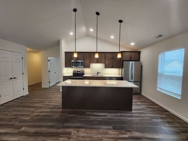 Foto del edificio - Fall in Love with a $1,000 Move-In Bonus –...