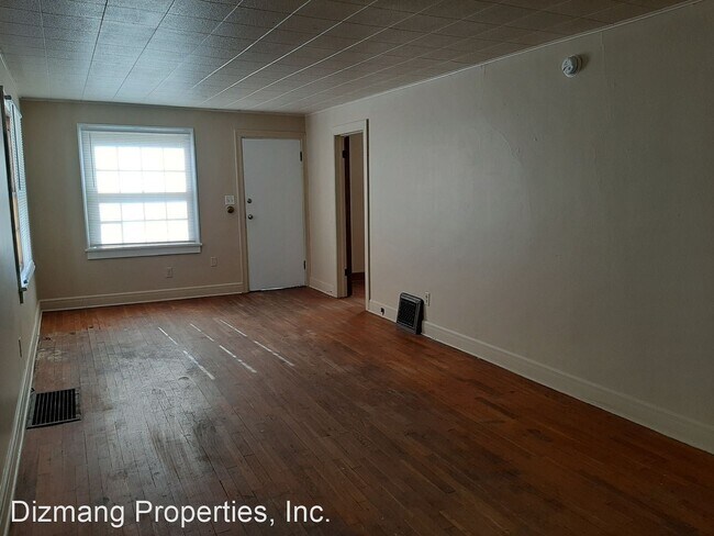 Foto del edificio - 3 br, 1 bath House - 829 W. Woodlawn St