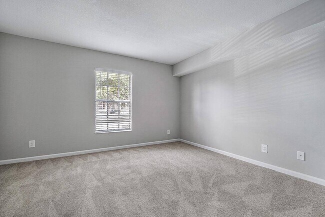Building Photo - 4517 Afton St