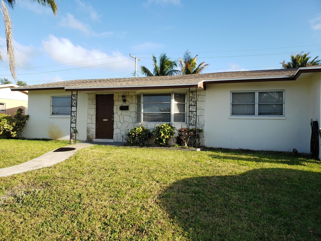 3386 Bermuda Rd, Palm Beach Gardens, FL 33410 House Rental in Palm
