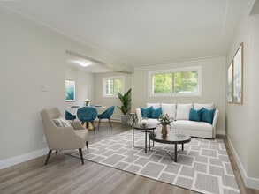 Building Photo - Kingsdale Apartments