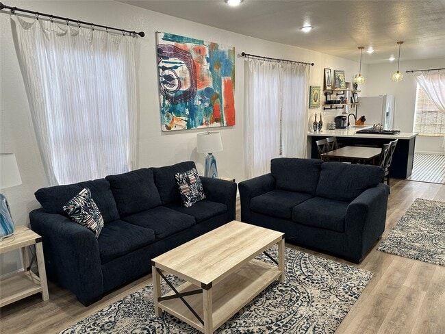 Foto del edificio - 4009 Avenue L