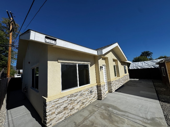 Building Photo - 25514 Walker St