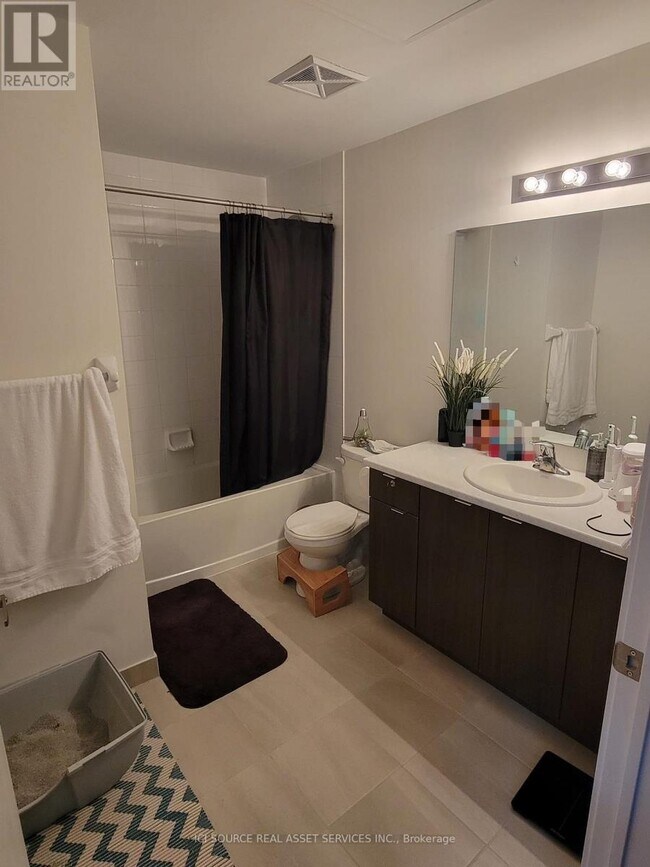 Photo du bâtiment - 5131 Sheppard Ave E