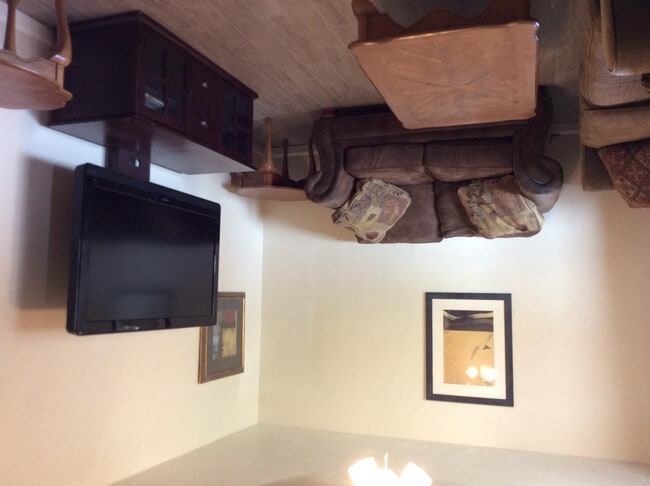 Foto del edificio - 2011 N Van Ness Ave