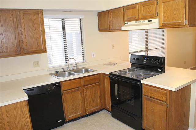 Building Photo - 6841 Sierra Dr