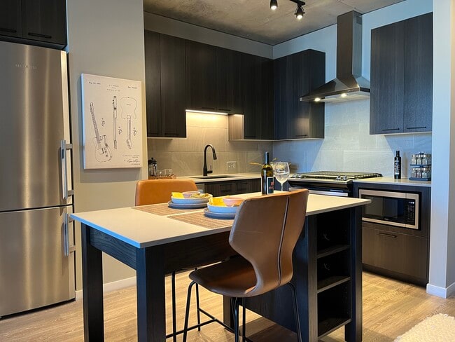 Foto del edificio - 1020 W Madison St