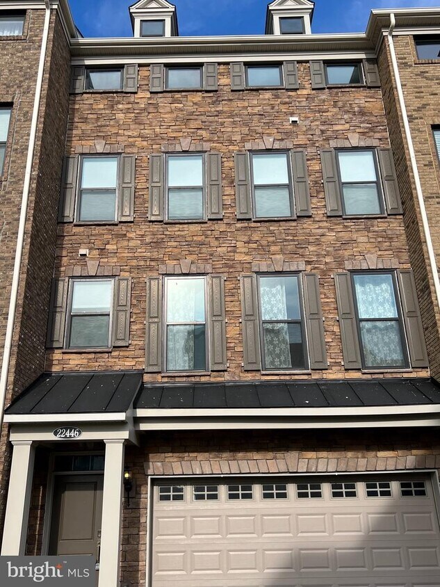 Primary Photo - 22446 Norwalk Square