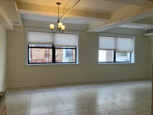 Foto del edificio - 300 Communipaw Ave