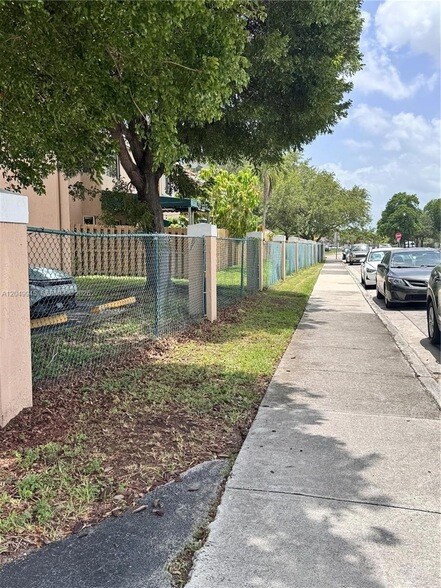Foto del edificio - 13165 SW 64th Terrace