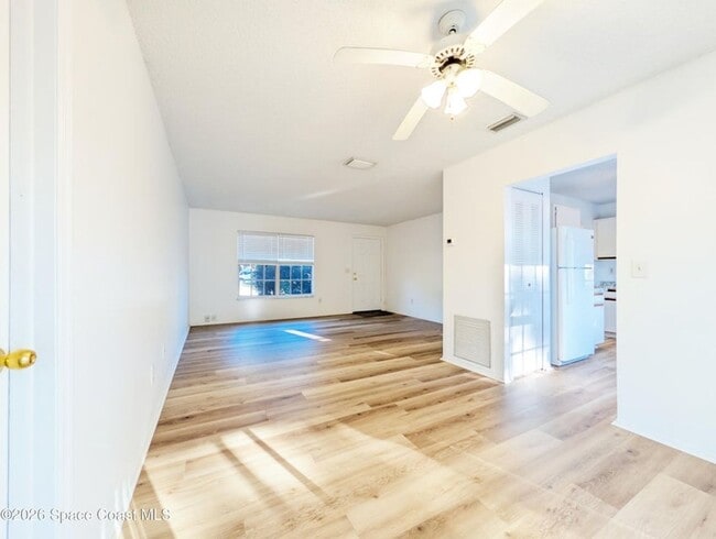 Building Photo - 6598 Bamboo Ave