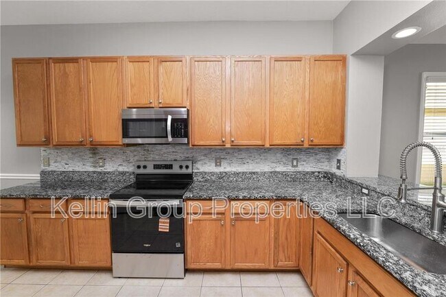 Building Photo - 30816 Pumpkin Ridge Dr