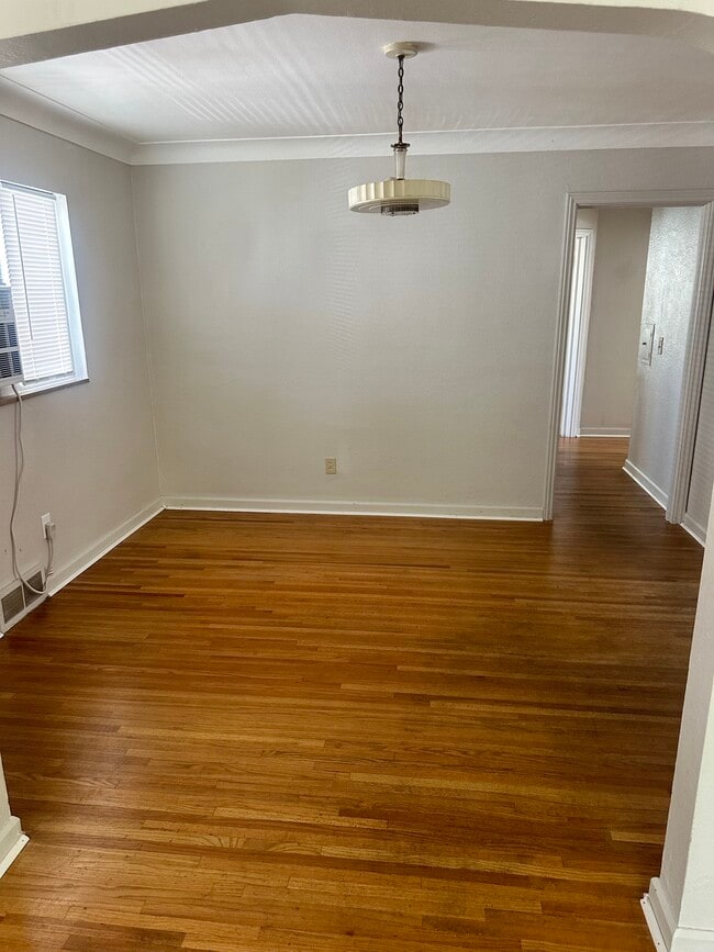 Building Photo - 2734 Gunckel Blvd