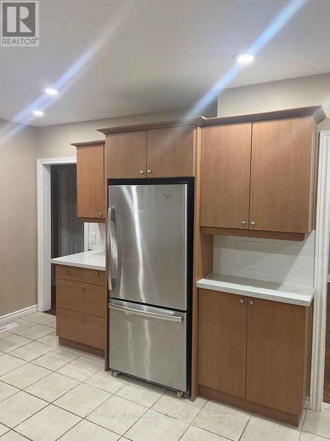 Photo du bâtiment - 330 Rosedale Dr