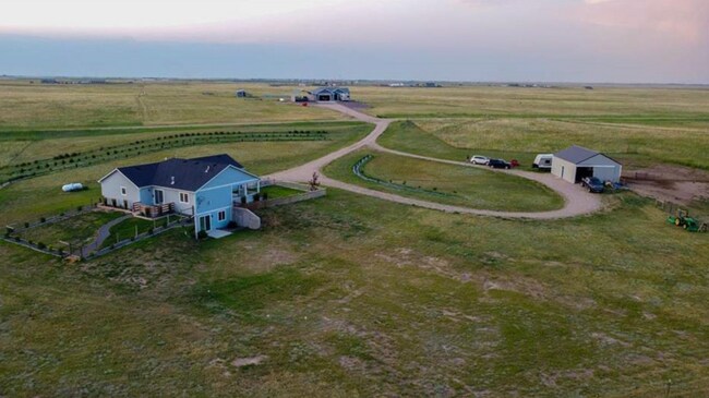 Foto del edificio - 3943 Silver Oak Rd