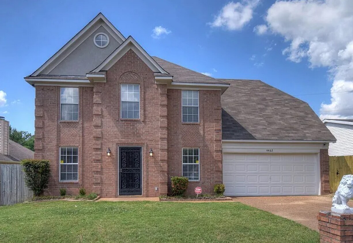 Photo - 4482 Longtree Ave