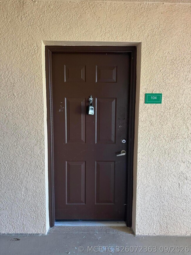 Foto del edificio - 291 SW Palm Dr