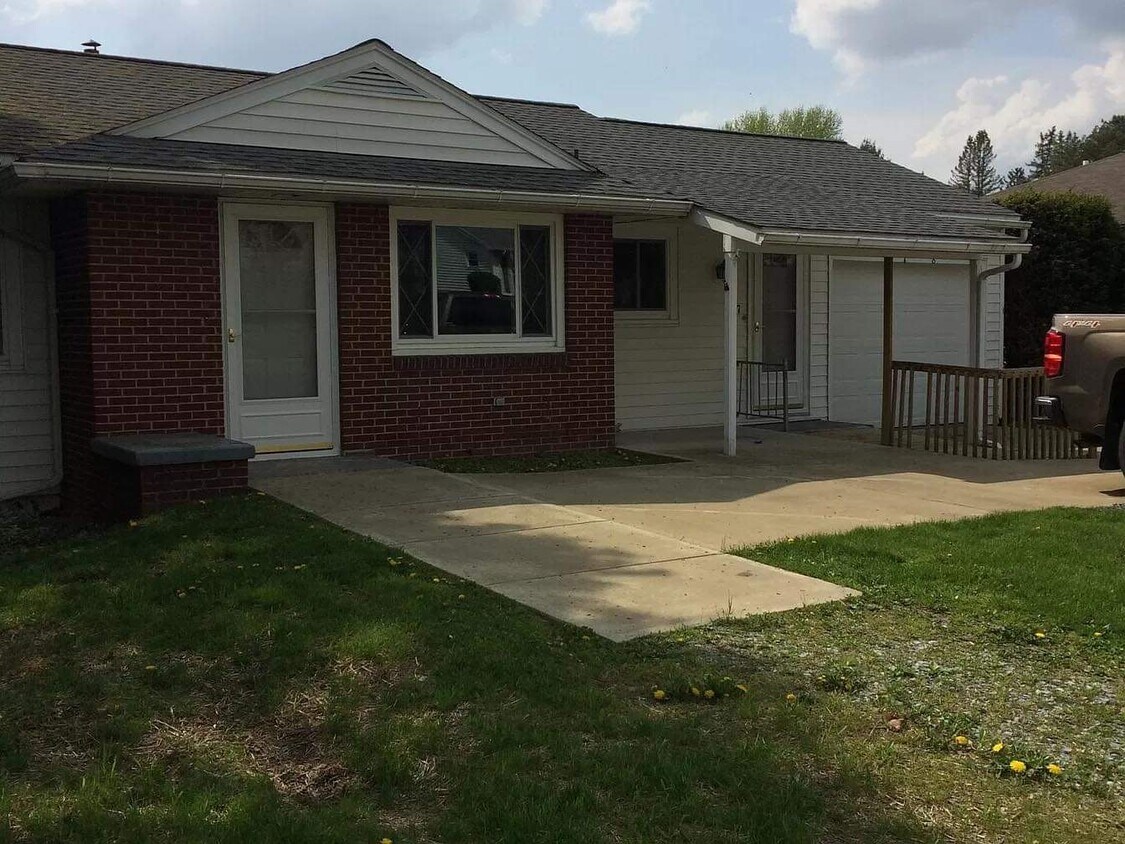 Foto principal - 507 N St Marys St