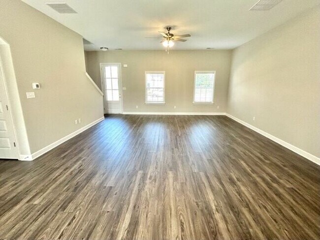 Foto del edificio - Now Leasing at Winstone Estates in Millington.