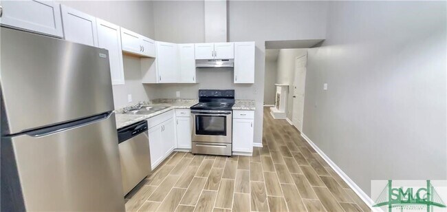 Foto del edificio - 430 Edgewater Rd