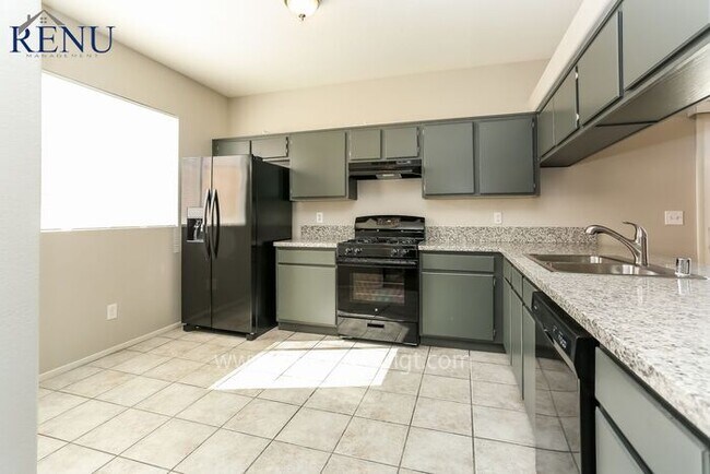 Foto del edificio - 1316 Wizard Ave