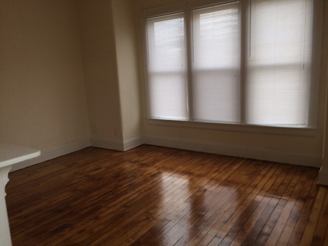 Building Photo - 1814 Williams Ave