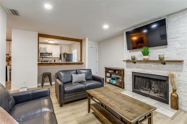 Foto del edificio - 5981 Arapaho Rd