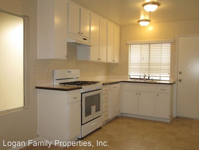 Building Photo - 2 br, 2 bath House - 10221 Caminito Covewood