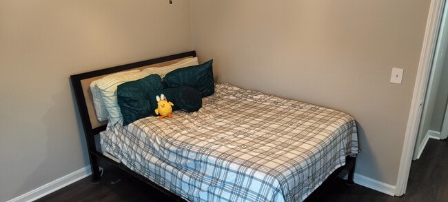 Building Photo - 6354 Old Pineville Rd