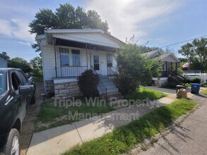 Building Photo - 4891 Hummelsheim Ave